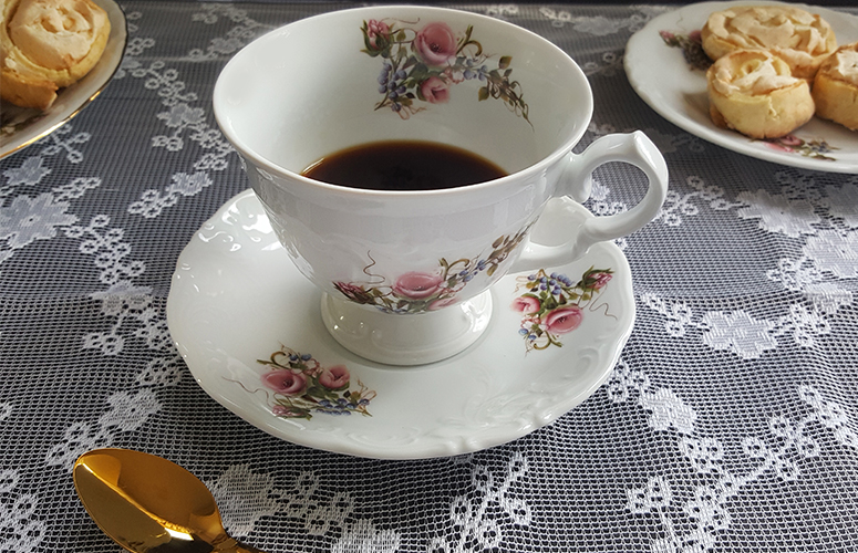 3 צלחת עוגה ספל ותחתית פורצלן